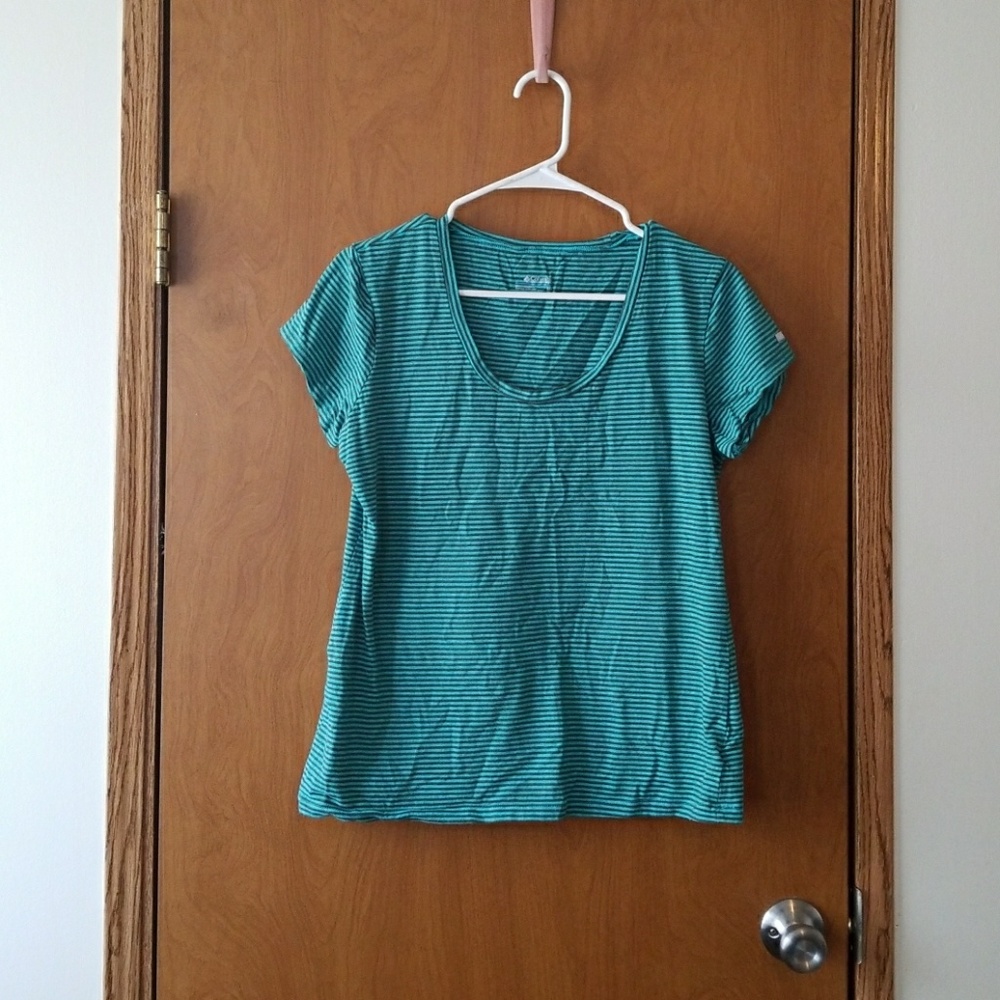 Basic Pattern T-Shirts - Picture 4 of 4